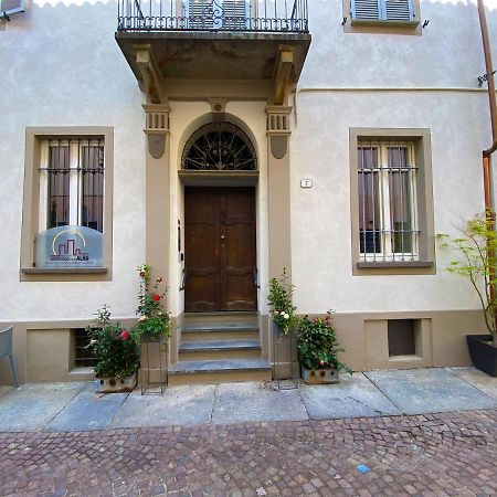 알바 La Finestra Sul Borgo 아파트 외부 사진